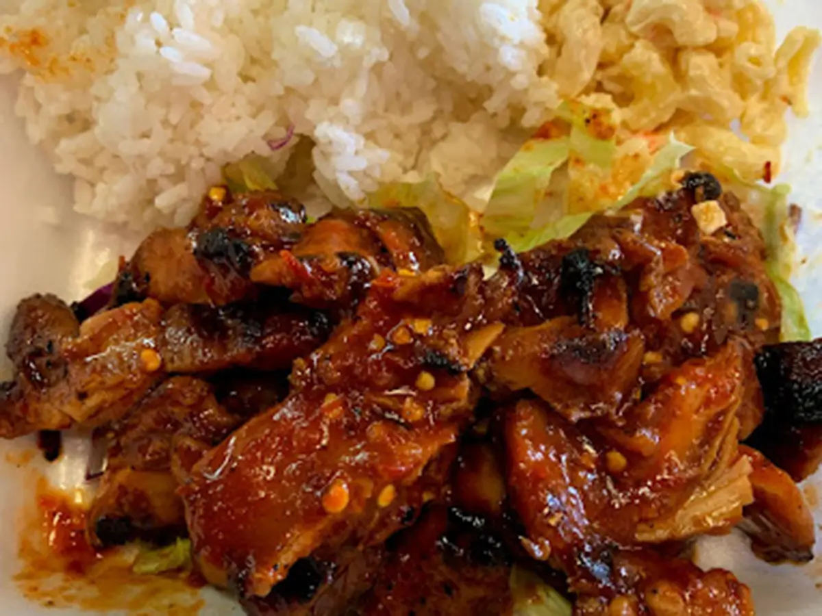 Aloha spicy BBQ chicken plate with rice, macaroni salad, and green salad at QQ Aloha BBQ in Lompoc, CA